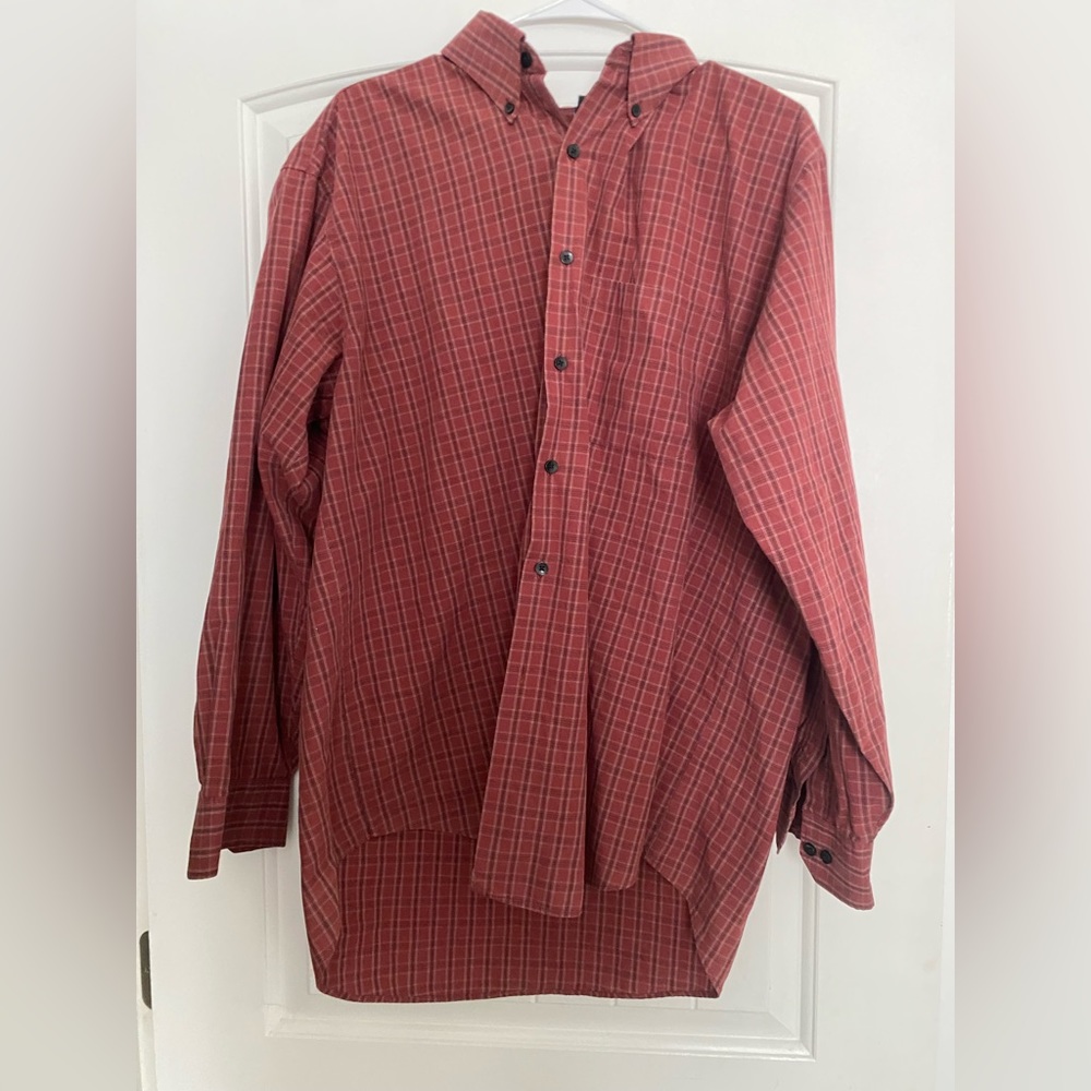 VAN HEUSEN DRESS SHIRT